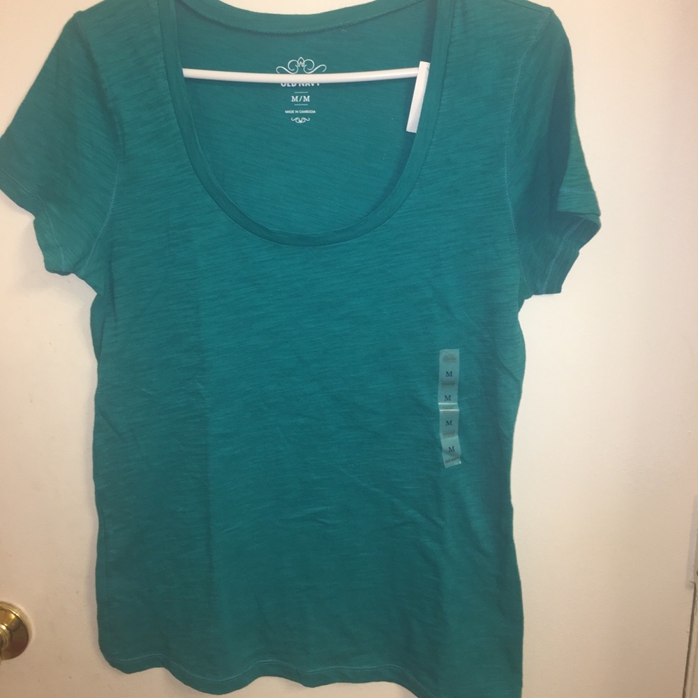 Old Navy turquoise t-shirt